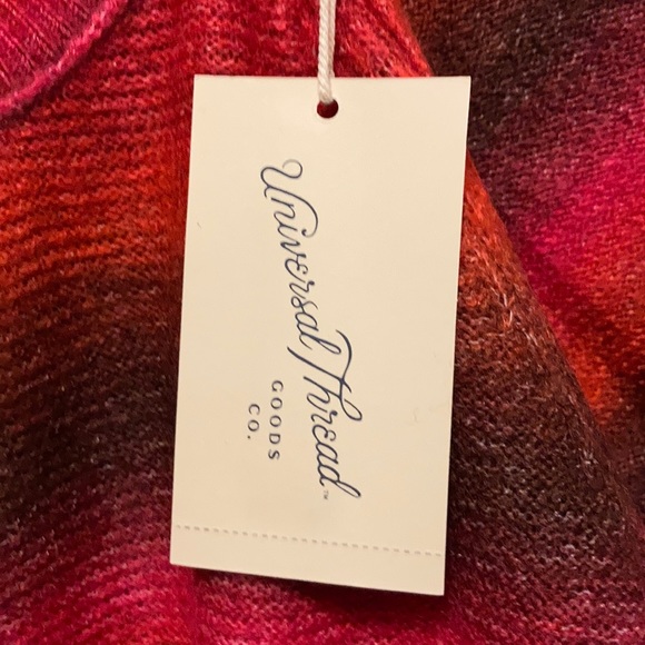 Top - Picture 3 of 11